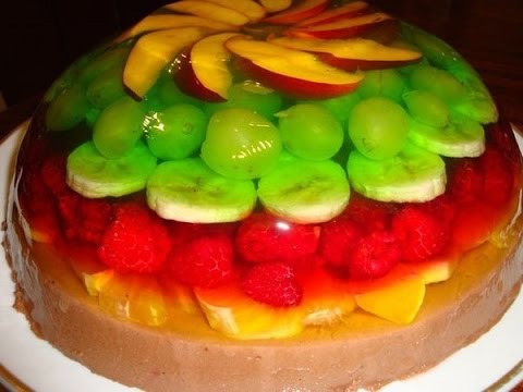 Восхитительно нежный десерт торт-желе с фруктами